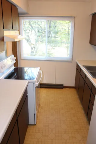 $900 | 6489 Sorby Highway, Unit 210, Addison, MI 49220