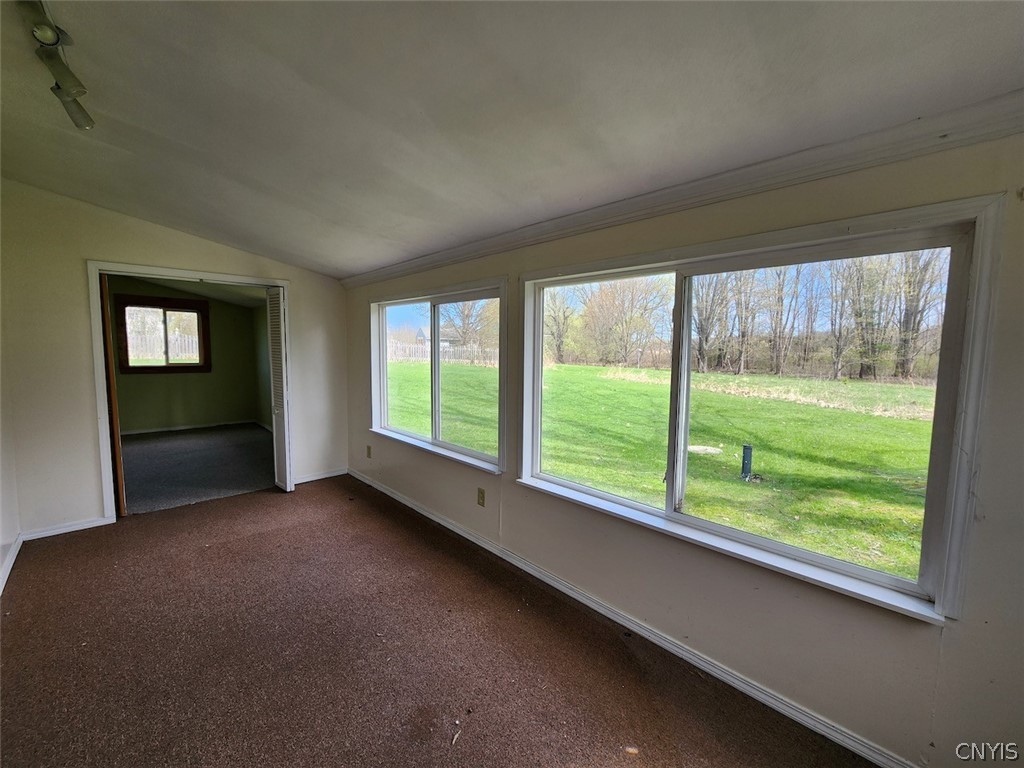 4068 Maider Road Clay, NY 13041 - Photo 11 of 32