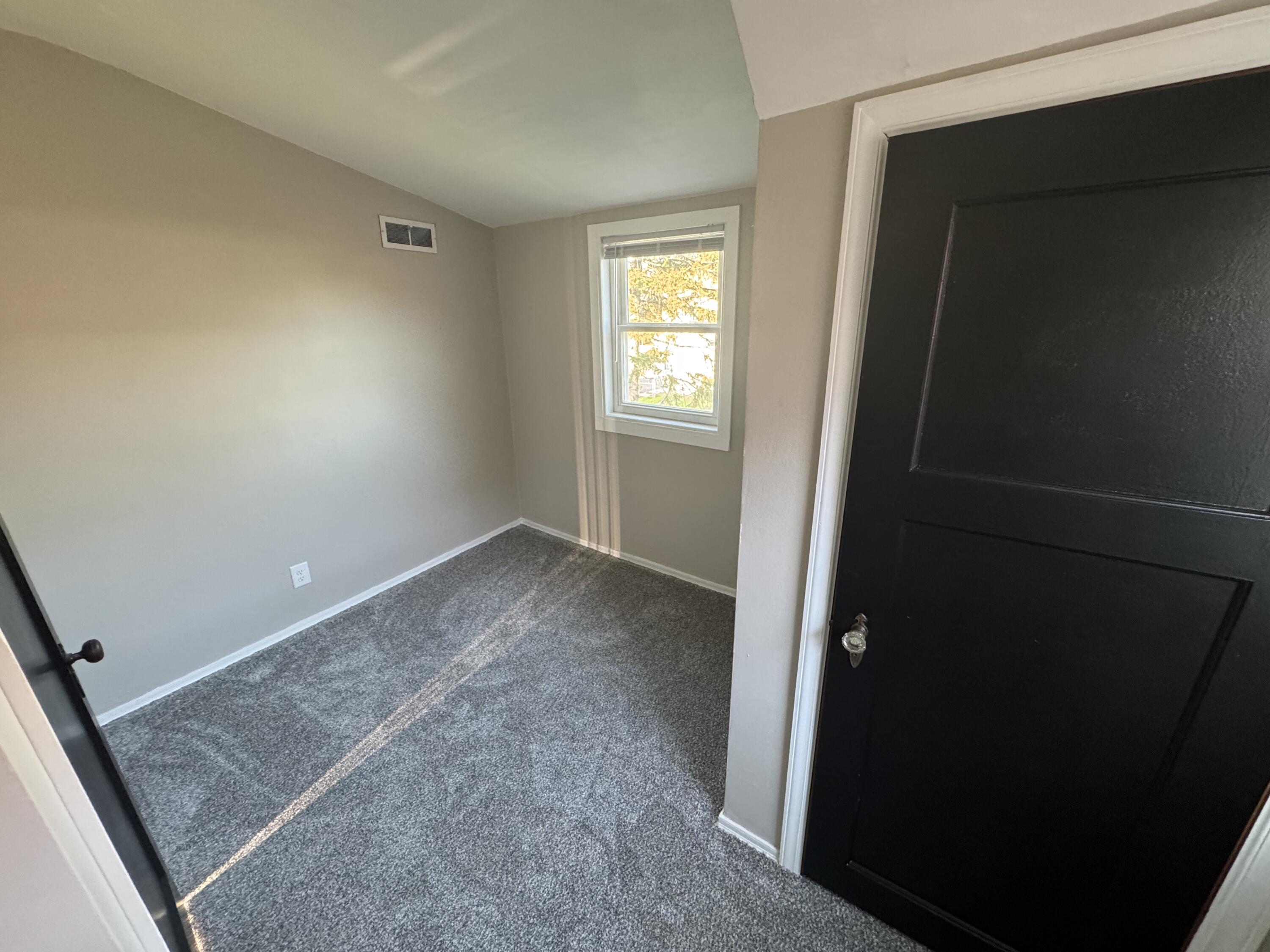 4056 North 46th Street Milwaukee, WI 53216 - Photo 13 of 22 Bed 3