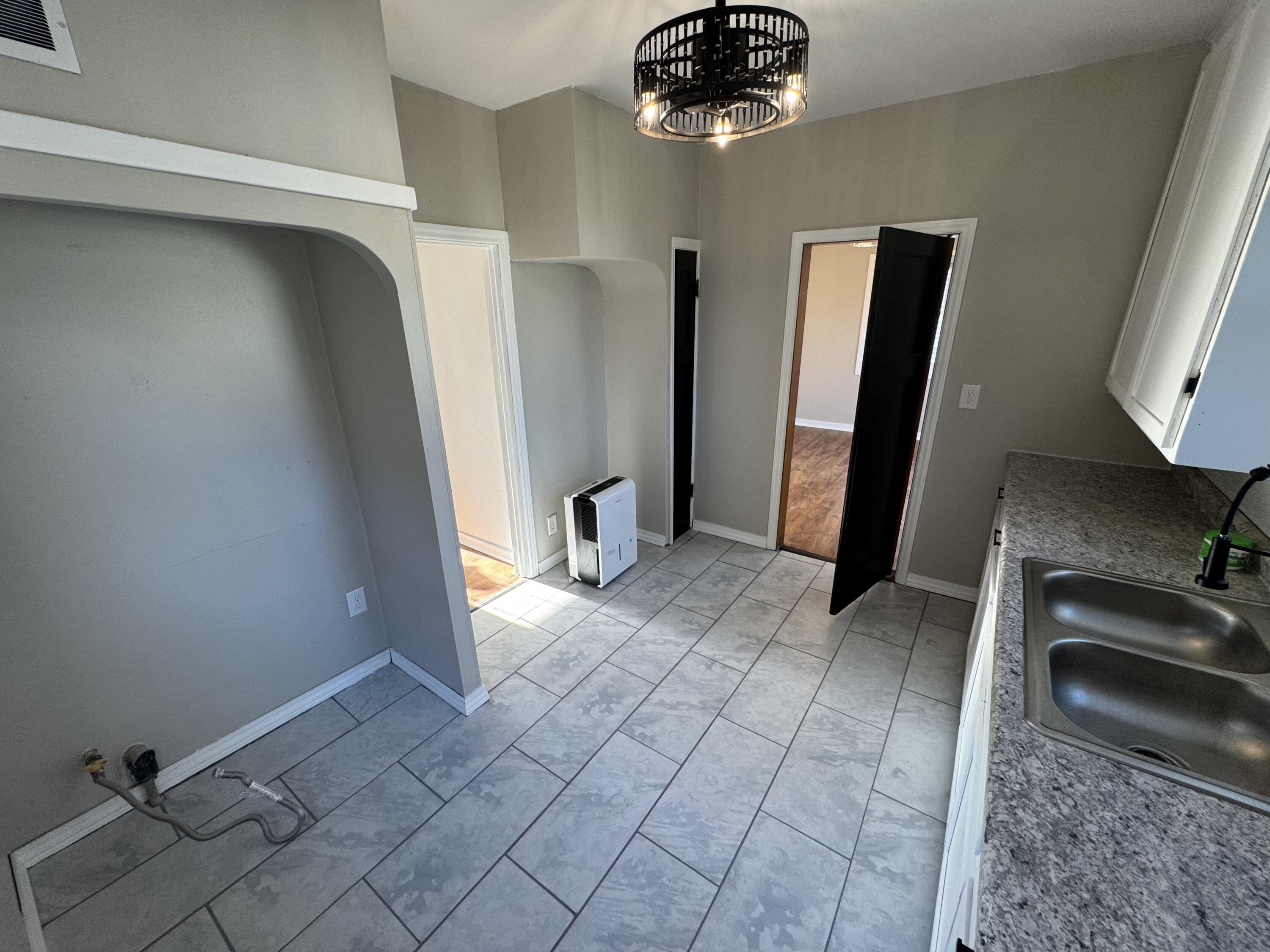 4056 North 46th Street Milwaukee, WI 53216 - Photo 9 of 22 Kitchen