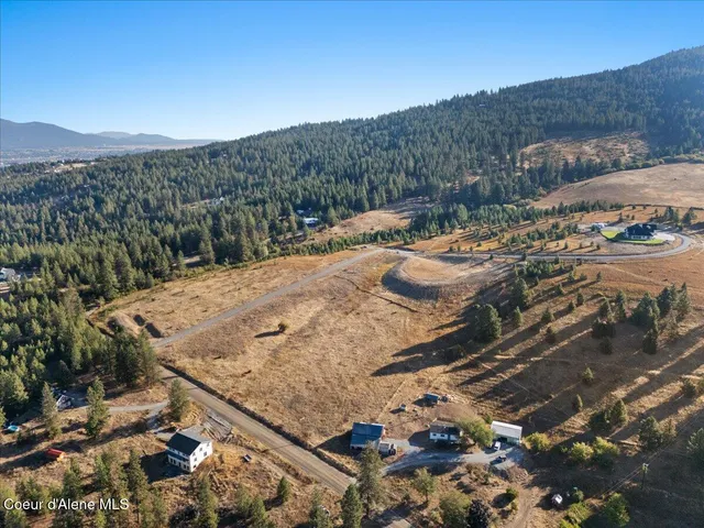 $1,799,000 | 15894 West Carmel Way, Unit SPEC HOME, Post Falls, ID 83854