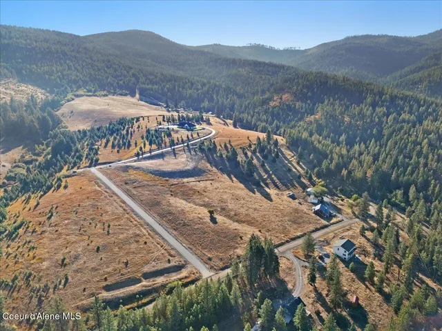 $1,799,000 | 15894 West Carmel Way, Unit SPEC HOME, Post Falls, ID 83854