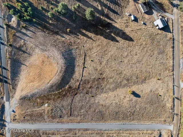 $1,799,000 | 15894 West Carmel Way, Unit SPEC HOME, Post Falls, ID 83854