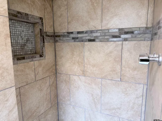 $195,000 | 715 North Englewood Avenue, Tyler, TX 75702