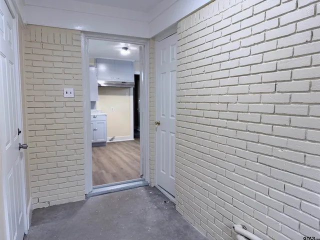 $195,000 | 715 North Englewood Avenue, Tyler, TX 75702