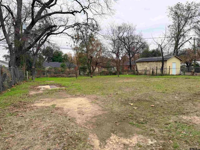 $195,000 | 715 North Englewood Avenue, Tyler, TX 75702