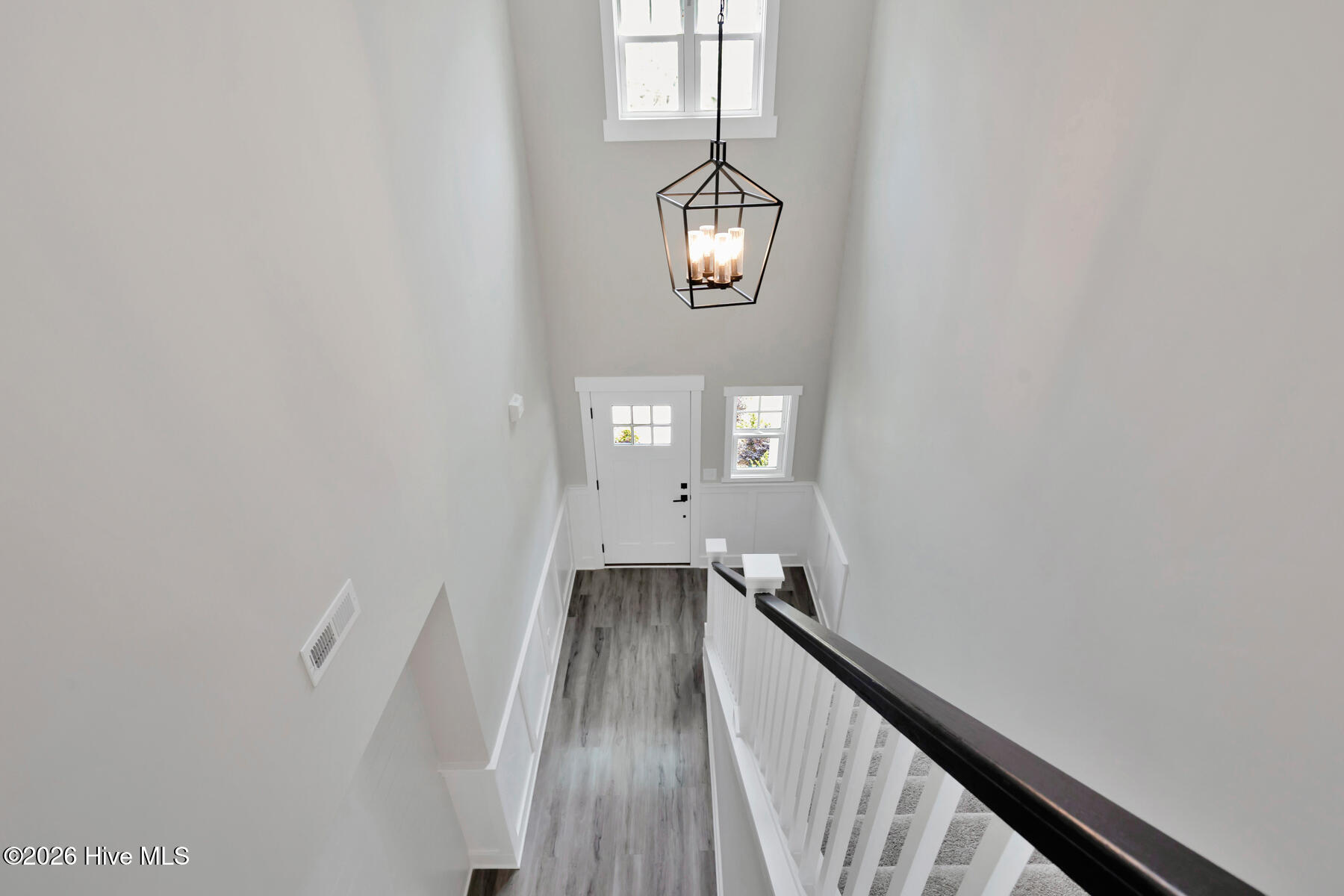 418 Summit Street Aberdeen, NC 28315 - Photo 5 of 43 foyer3