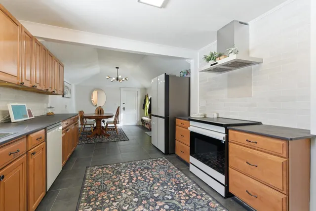 $499,000 | 127 Belvidere Street, Laconia, NH 03246