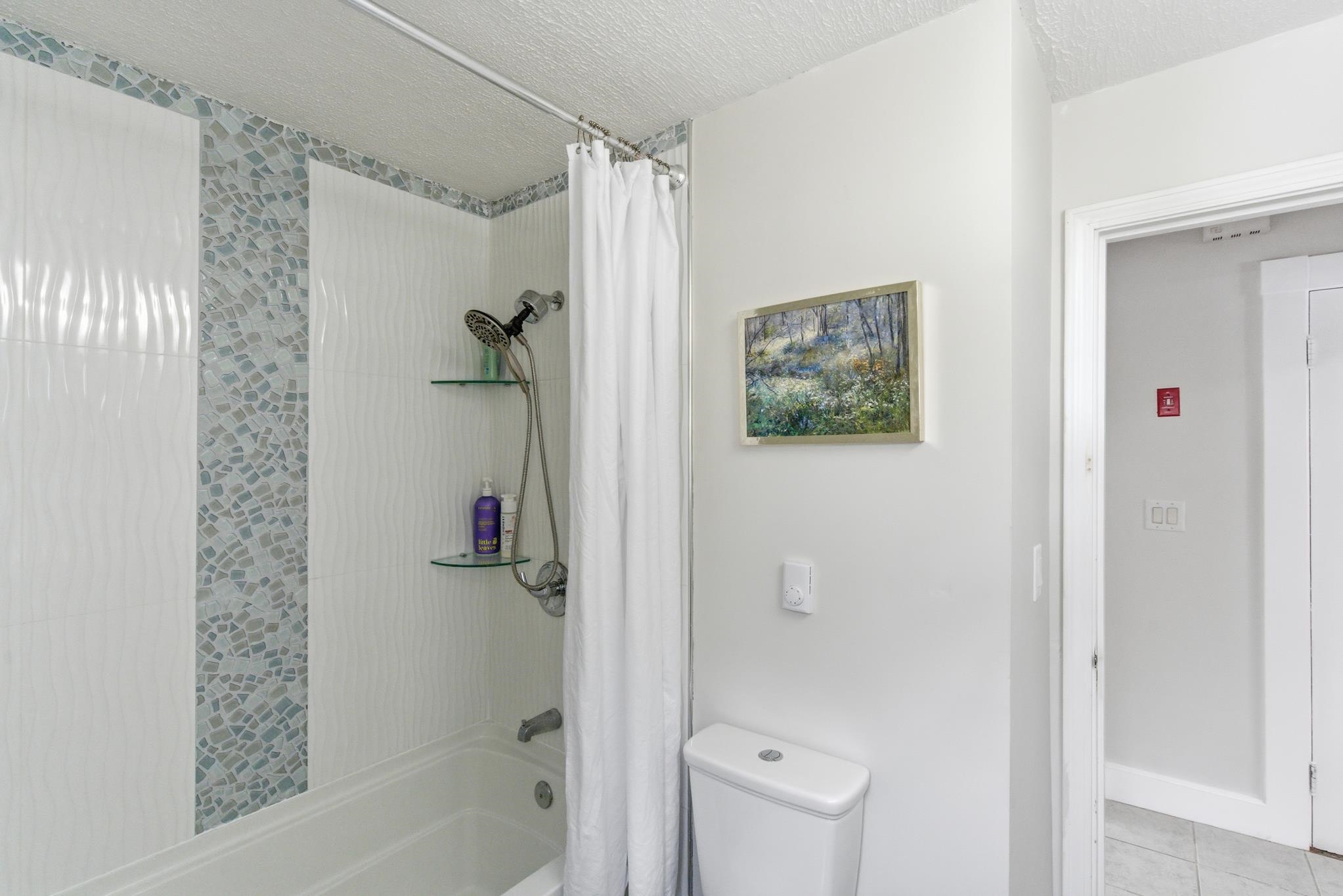 127 Belvidere Street Laconia, NH 03246 - Photo 6 of 36