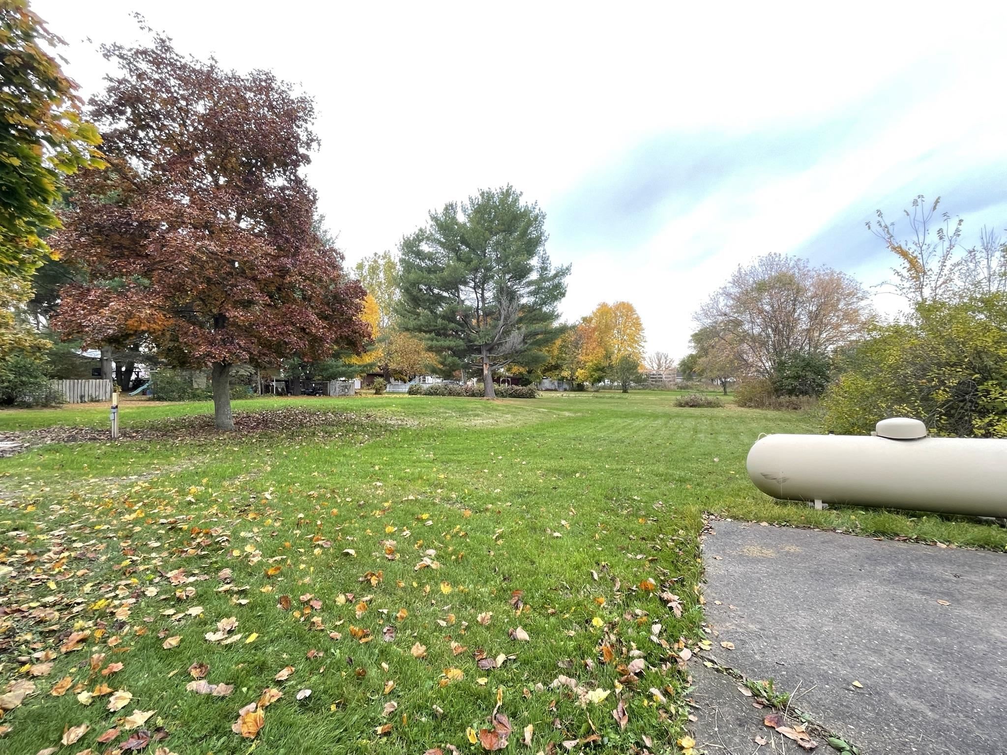 2077 North Leaton Road Mount Pleasant, MI 48858 - Photo 22 of 25 1917186-21.JPG