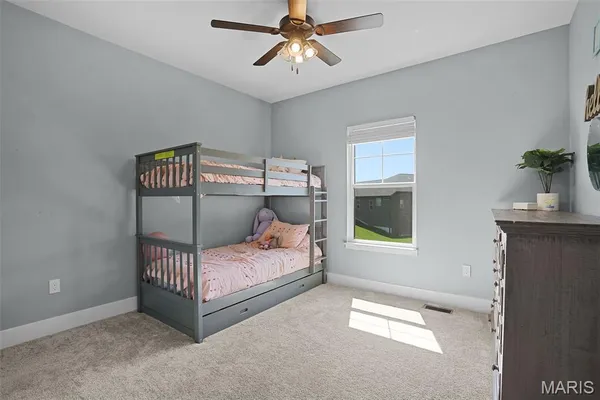 $525,000 | 240 Meridian Oaks Drive, Glen Carbon, IL 62034