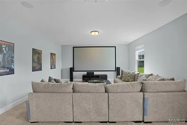 $525,000 | 240 Meridian Oaks Drive, Glen Carbon, IL 62034