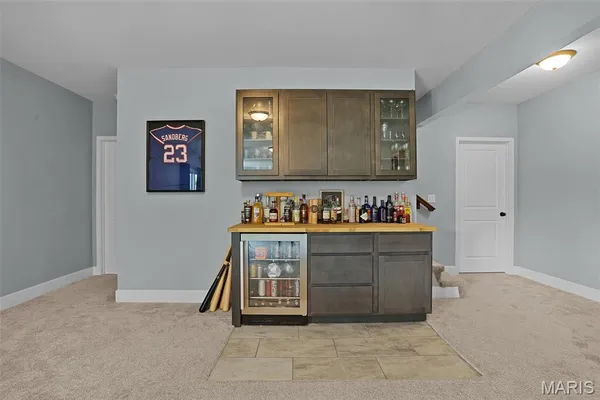 $525,000 | 240 Meridian Oaks Drive, Glen Carbon, IL 62034