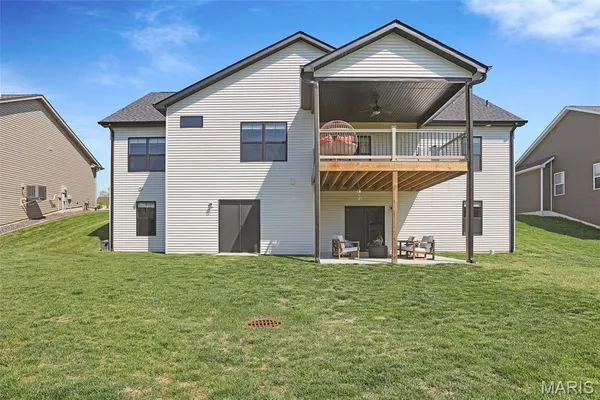 $525,000 | 240 Meridian Oaks Drive, Glen Carbon, IL 62034