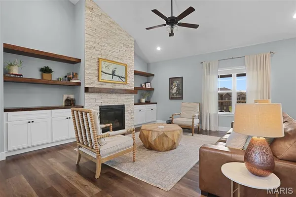 $525,000 | 240 Meridian Oaks Drive, Glen Carbon, IL 62034