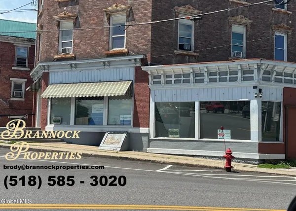 $1,000 | 4325 Main Street, Unit B, Moriah, NY 12974