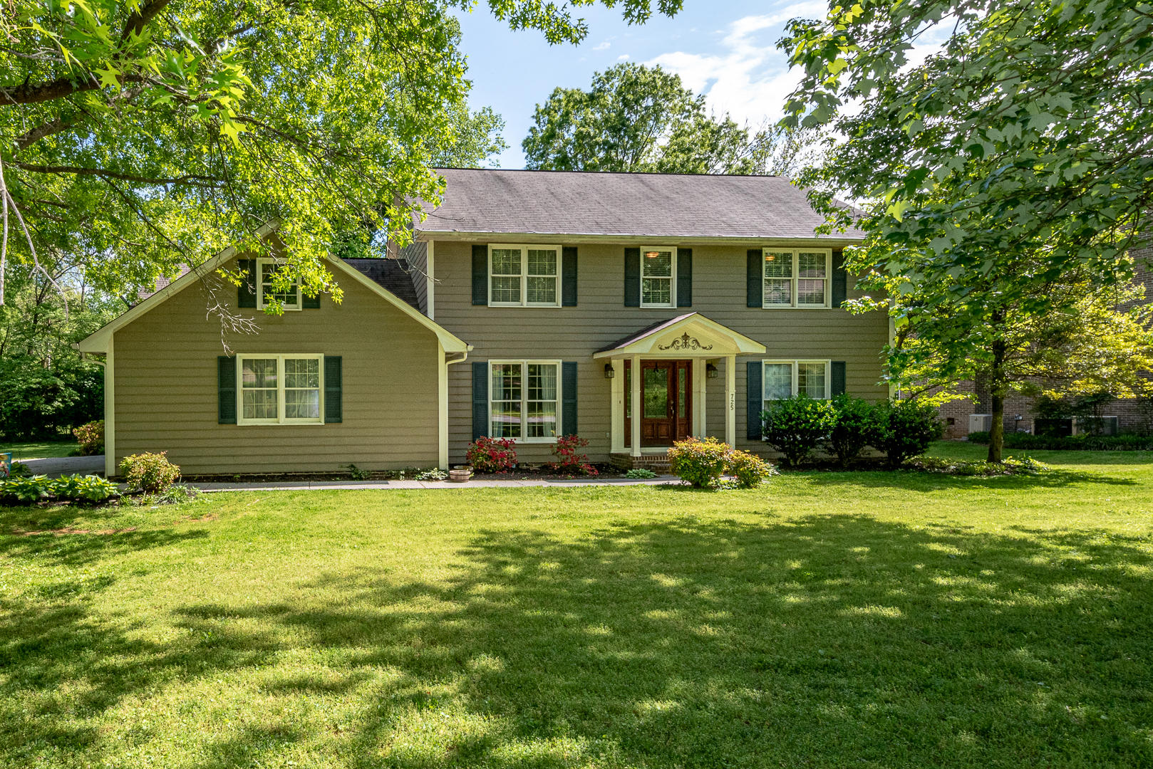 725 Knight Bridge Road Maryville, TN 37803 - Photo 1 of 37 Primary