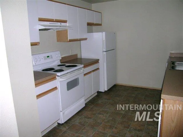 $299,900 | 3311 North Lakeharbor Lane, Unit 102, Boise, ID 83703