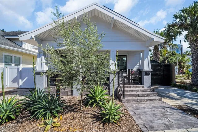 $749,000 | 747 2nd Street North, St. Petersburg, FL 33701