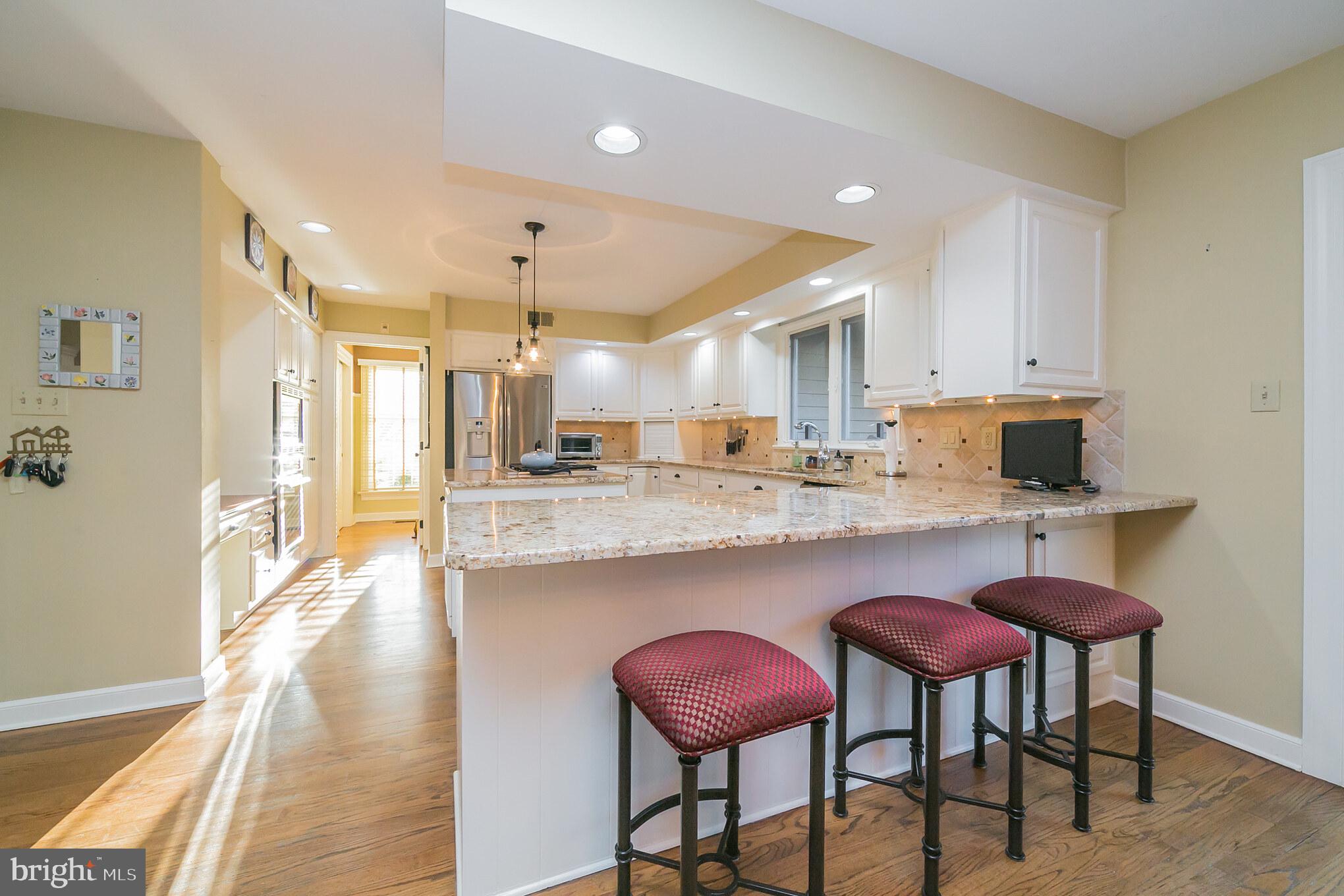 207 Ravenscliff Road Wayne, PA 19087 - Photo 20 of 68 large kitchen with abundant storage