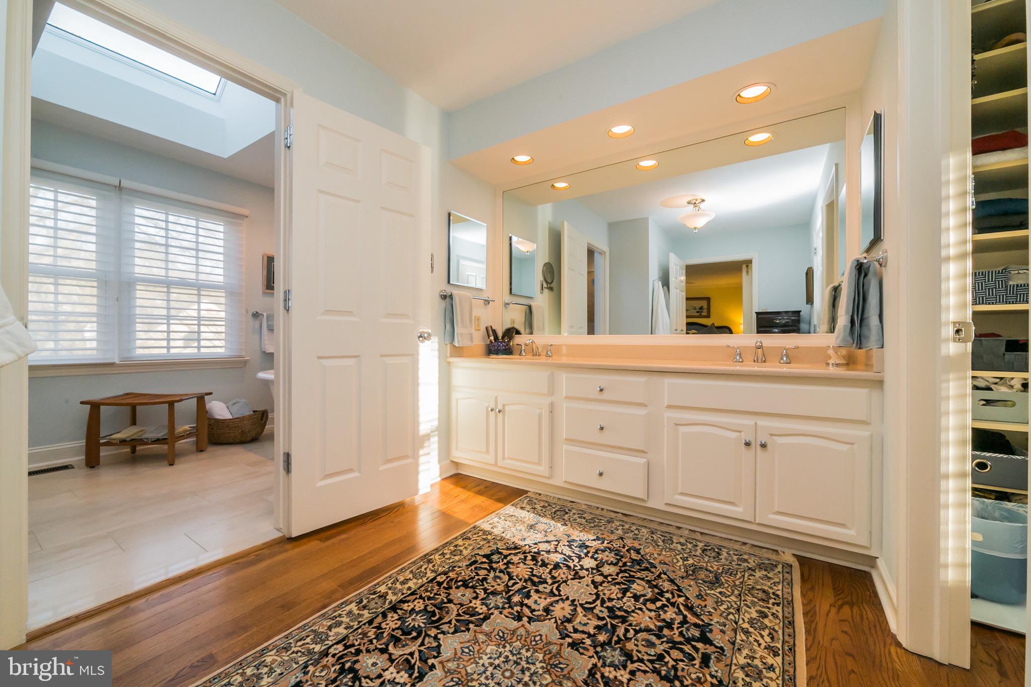 207 Ravenscliff Road Wayne, PA 19087 - Photo 30 of 68 dressing area