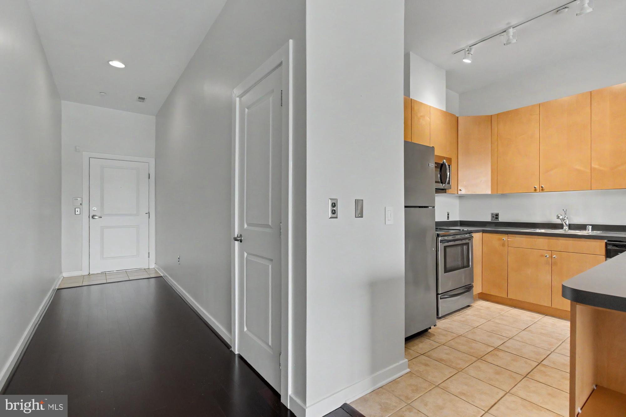 2007 Clipper Park Road, Unit 314 Baltimore, MD 21211 - Photo 11 of 41