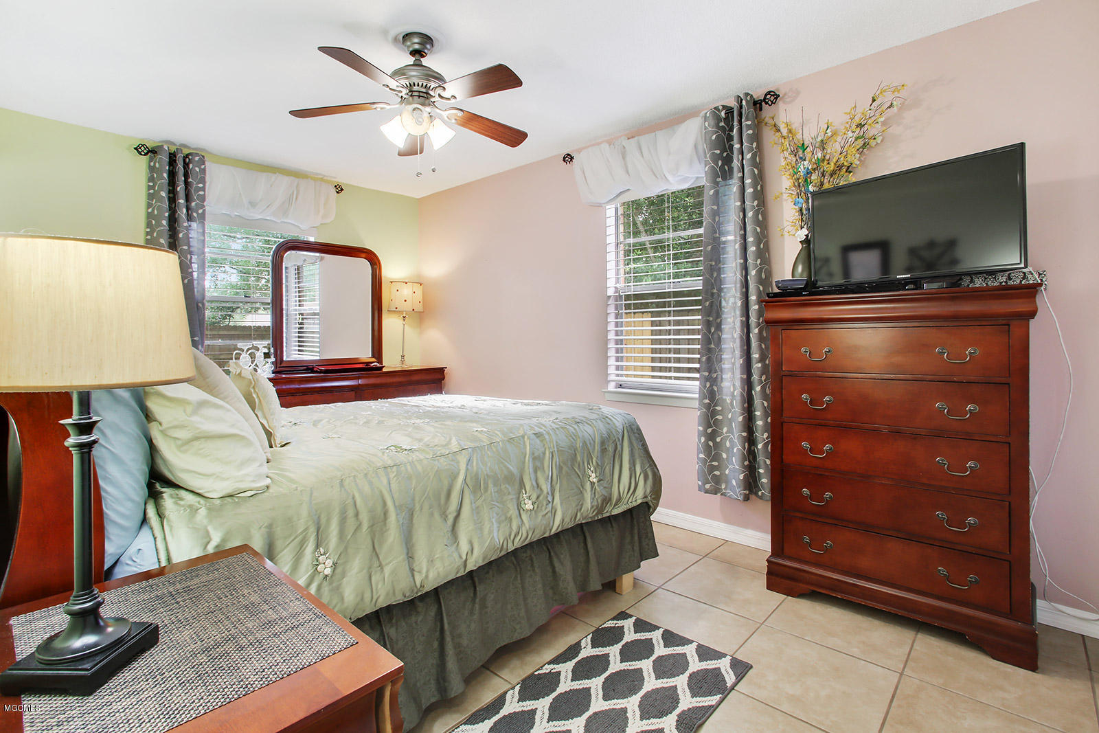 1601 Timber Lane Road Gautier, MS 39553 - Photo 8 of 20 005_1600x1067_mls