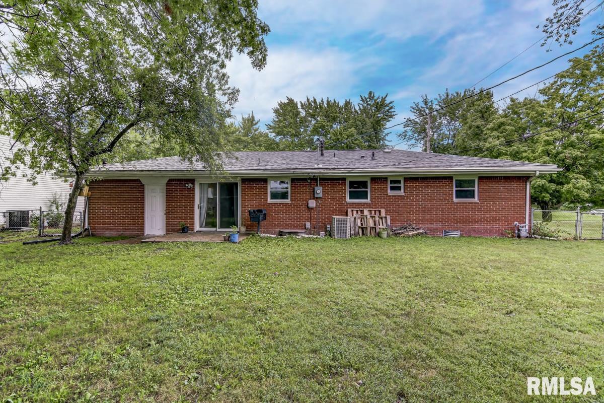 60 Mesa Road Springfield, IL 62702 - Photo 24 of 28