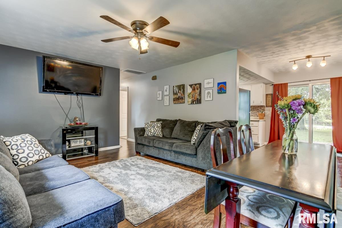 60 Mesa Road Springfield, IL 62702 - Photo 6 of 28