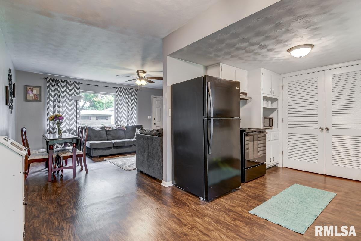 60 Mesa Road Springfield, IL 62702 - Photo 9 of 28