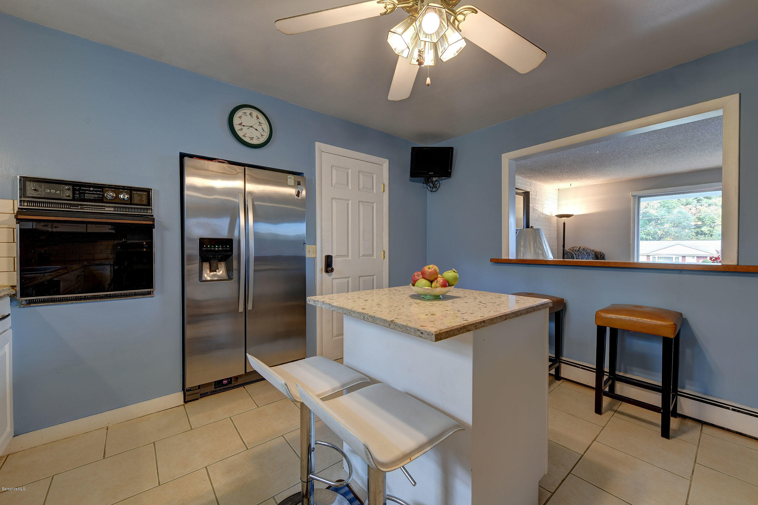 35 Oak Hill Road Pittsfield, MA 01201 - Photo 13 of 29 13-Kitchen