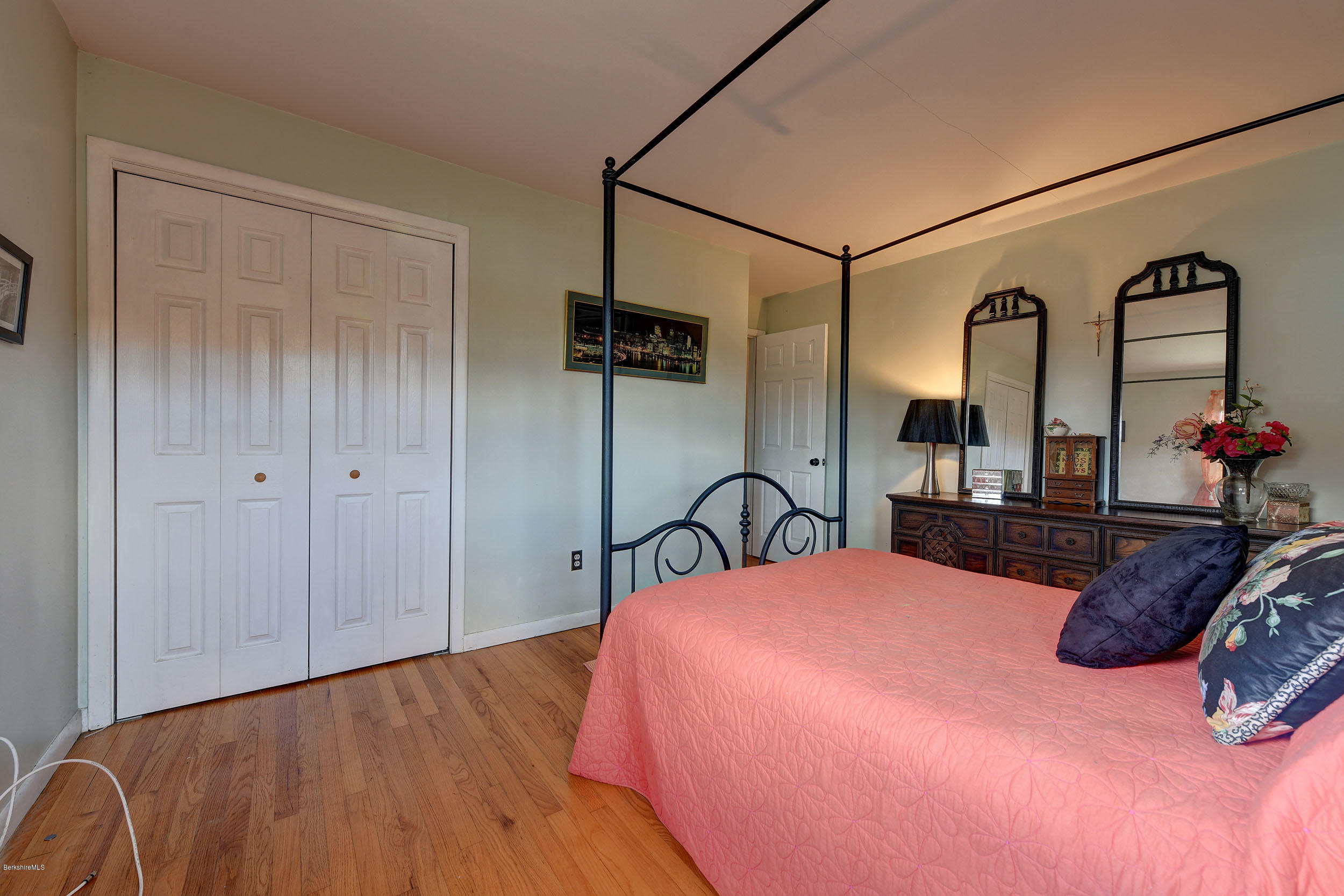 35 Oak Hill Road Pittsfield, MA 01201 - Photo 20 of 29 20-Bedroom Two