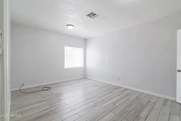 $2,095 | 1628 East Granada Road, Phoenix, AZ 85006