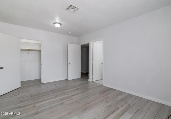 $2,095 | 1628 East Granada Road, Phoenix, AZ 85006