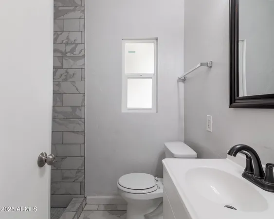 $2,095 | 1628 East Granada Road, Phoenix, AZ 85006