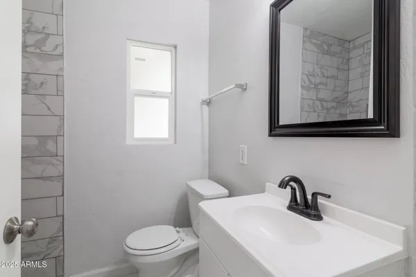 $2,095 | 1628 East Granada Road, Phoenix, AZ 85006