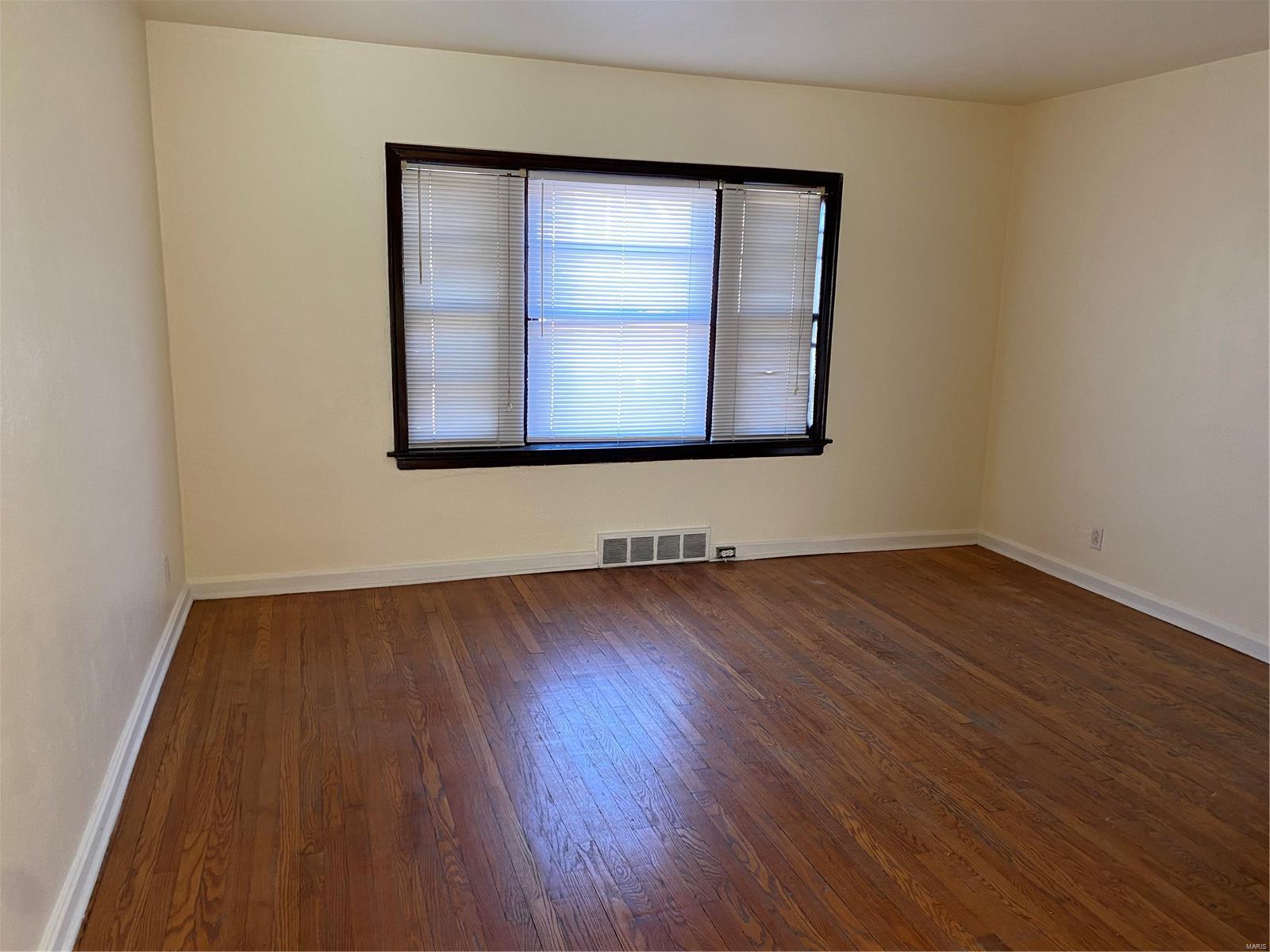 6701 Morgan Ford Road St. Louis, MO 63116 - Photo 3 of 8