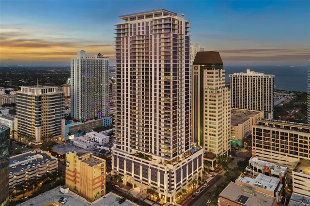 a view of terrace with city view