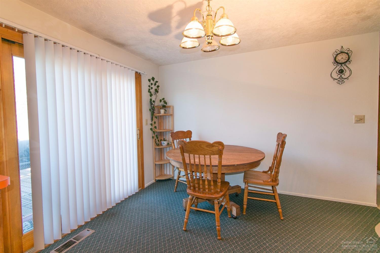 21789 Obsidian Road Bend, OR 97702 - Photo 8 of 23 Additional Photo