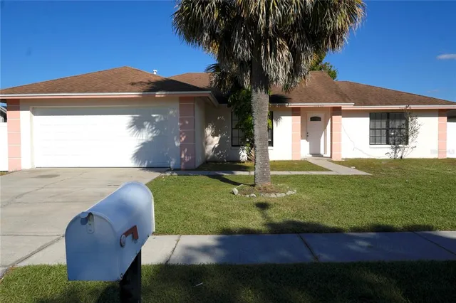 $2,300 | 12035 Saffron Court, Orlando, FL 32837