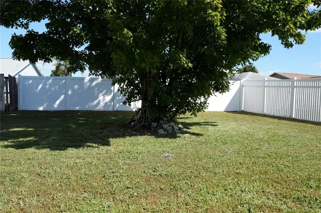 $2,300 | 12035 Saffron Court, Orlando, FL 32837