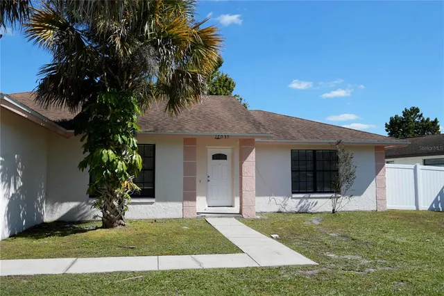 $2,300 | 12035 Saffron Court, Orlando, FL 32837