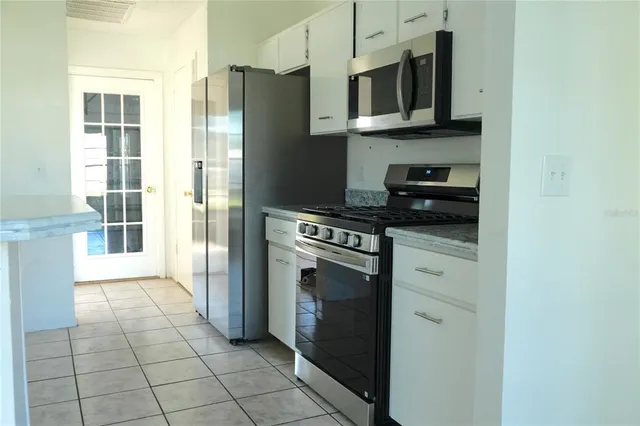 $2,300 | 12035 Saffron Court, Orlando, FL 32837