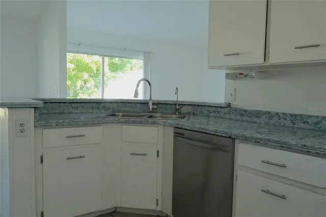 $2,300 | 12035 Saffron Court, Orlando, FL 32837