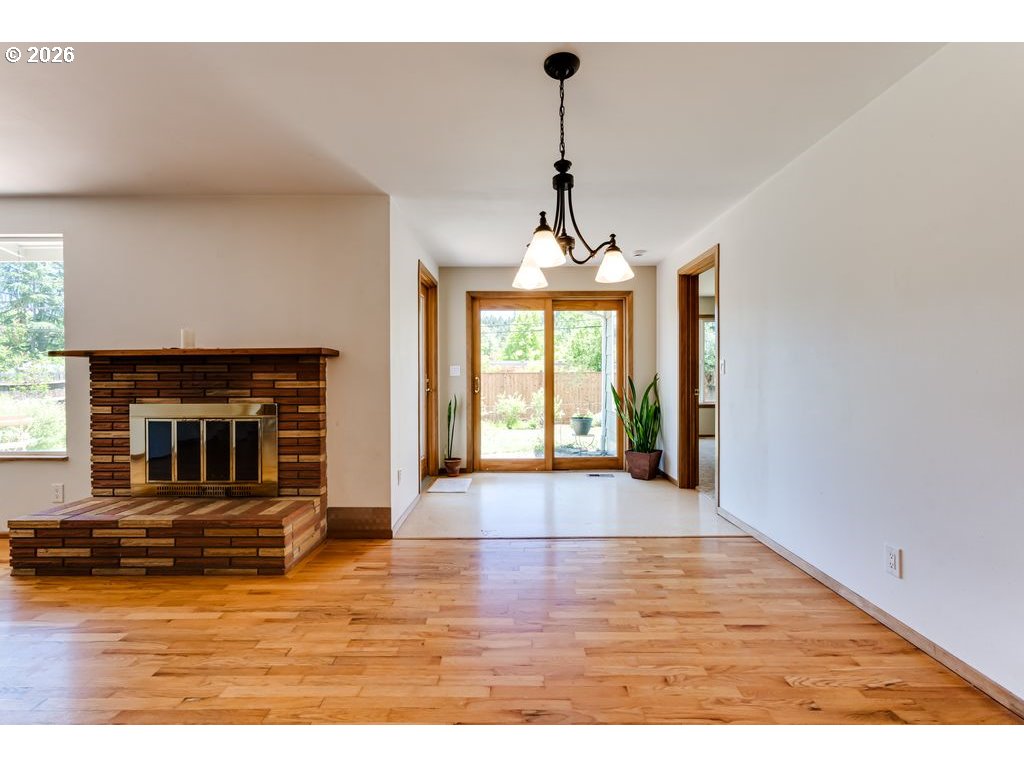 4355 Pearl Street Eugene, OR 97405 - Photo 8 of 47