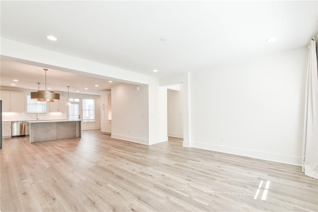5858 Westin Road Sandy Springs, GA 30328 - Photo 6 of 30