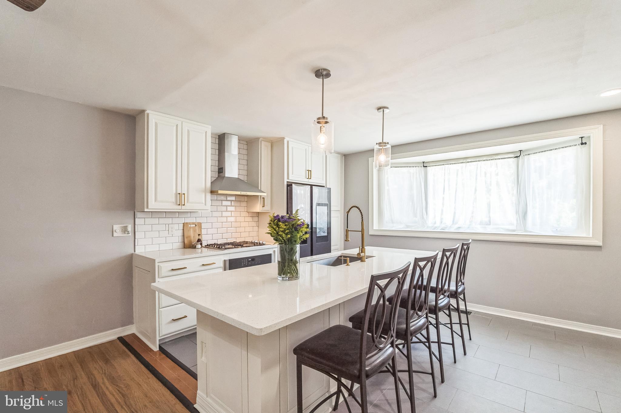 7448 Hill Road Philadelphia, PA 19128 - Photo 6 of 42 Perfect Working Triangle