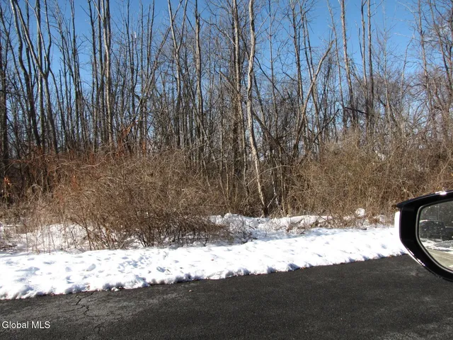 $85,000 | 39 Troy Avenue, Colonie, NY 12110