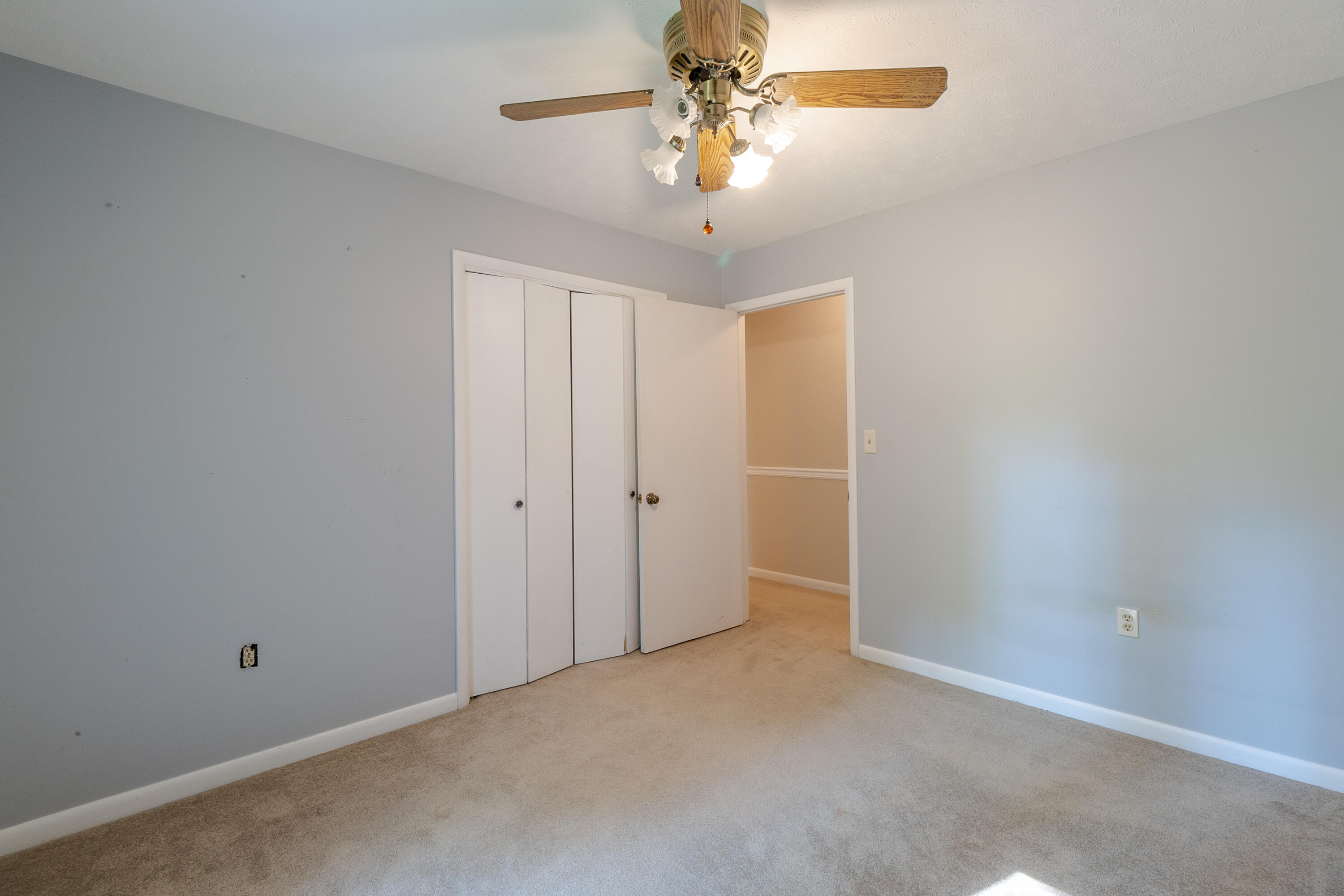 1469 Ridgecrest Avenue Kingsport, TN 37660 - Photo 21 of 37 Bedroom 2,2