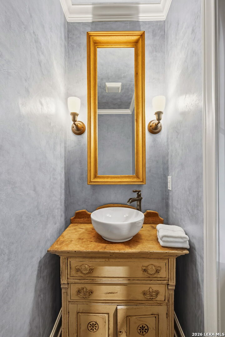 1429 Kendall Jackson Comfort, TX 78013 - Photo 35 of 88 a bathroom with a sink and a mirror